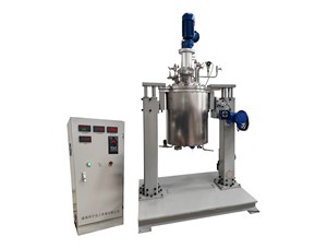 100L不锈钢夹套循环加热中试反应釜已完工发往上海